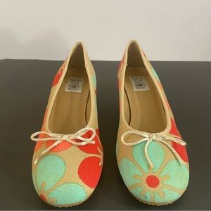 Summer, Rio shoes. 2 inch heels, size 6 1/2.